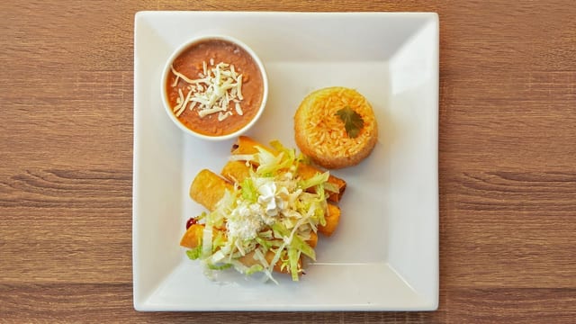 Tacos Dorados.